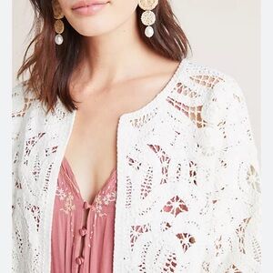 Chic White Crochet Lace Top